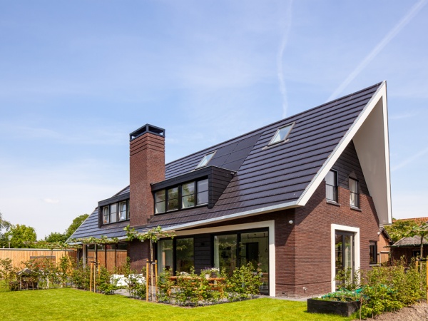 2 onder 1 kap (energie-0) schuurwoning te Sint Pancras. 