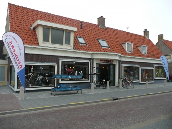 Verbouw Fietsenwinkel Petten