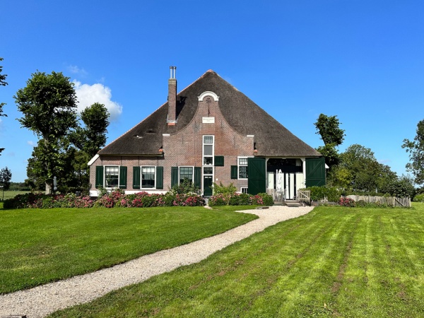 Herbestemming stolpboerderij Broedersbouw te Zuidoostbeemster