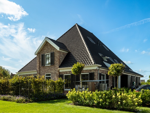 Erf met Nieuwbouw woningen